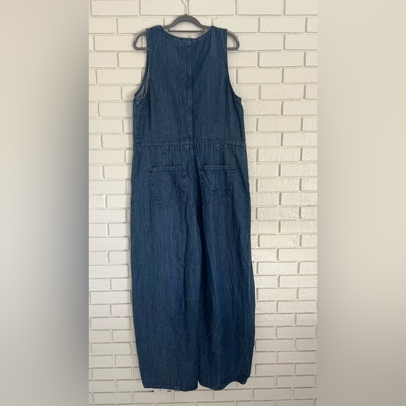 Universal Thread Women's Curved Leg Denim Jumpsuit Overalls. Size 17 - Picture 2 of 10